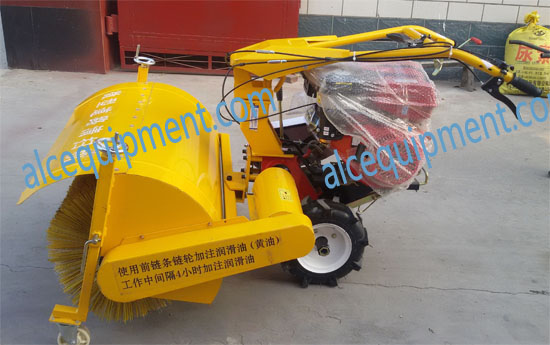 Snow sweeper