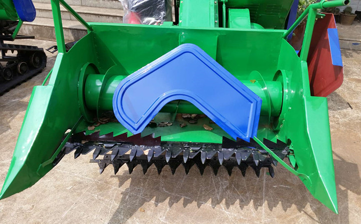Crawler type combine harvester 4lz-0.8