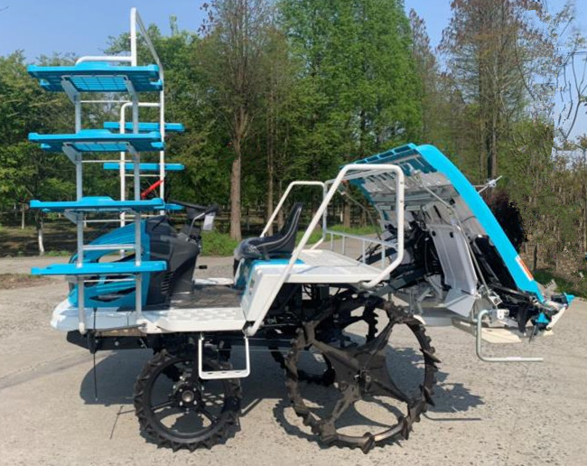 riding type high speed four wheels rice transplanter